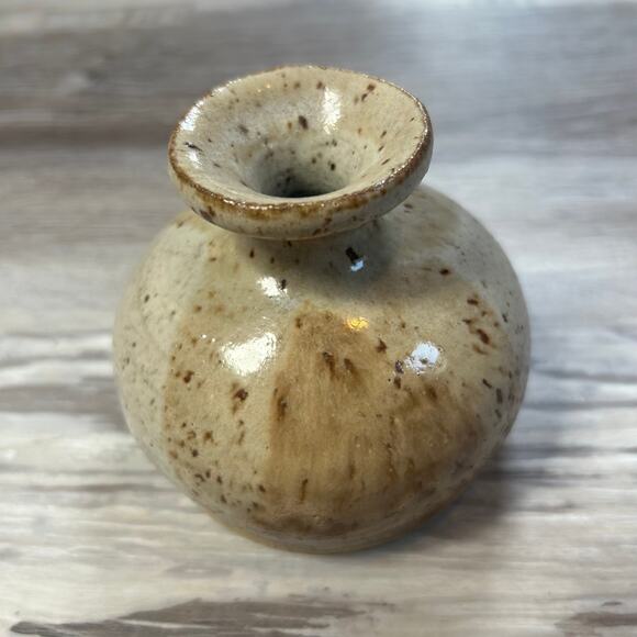 Handmade Studio Pottery Bud Vase Speckled Glaze Signed 3.25” Modern Rustic - Picture 8 of 9